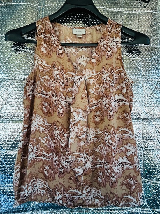 LOFT Tops - Loft Blouse Womens XL Brown Abstract Ruffle Front V-Neck Sleeveless